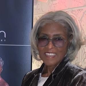 Meet your Posher, Sandra